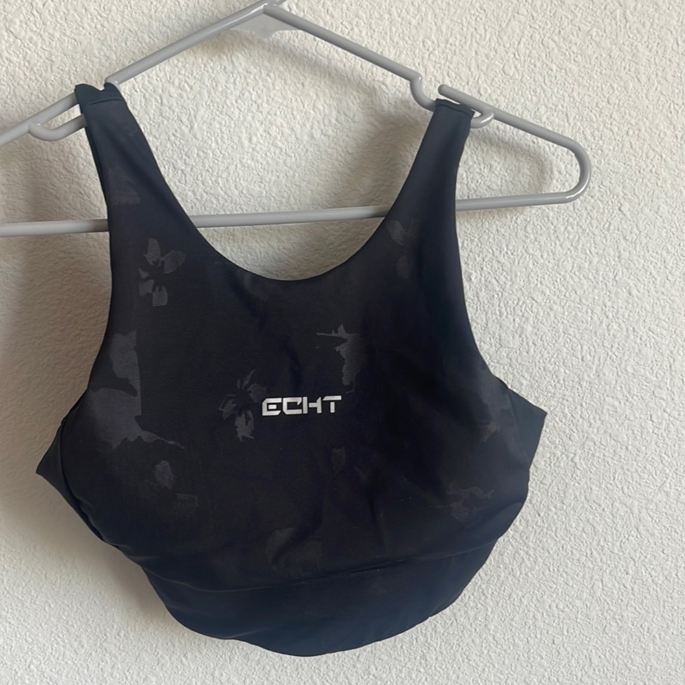 Echt apparel top